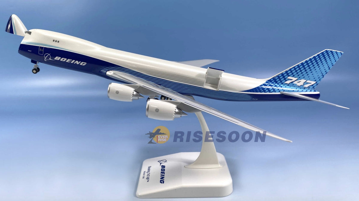 RBF 1/200 BOEING OPEN NOSE B747-8 BOE20B748F01
