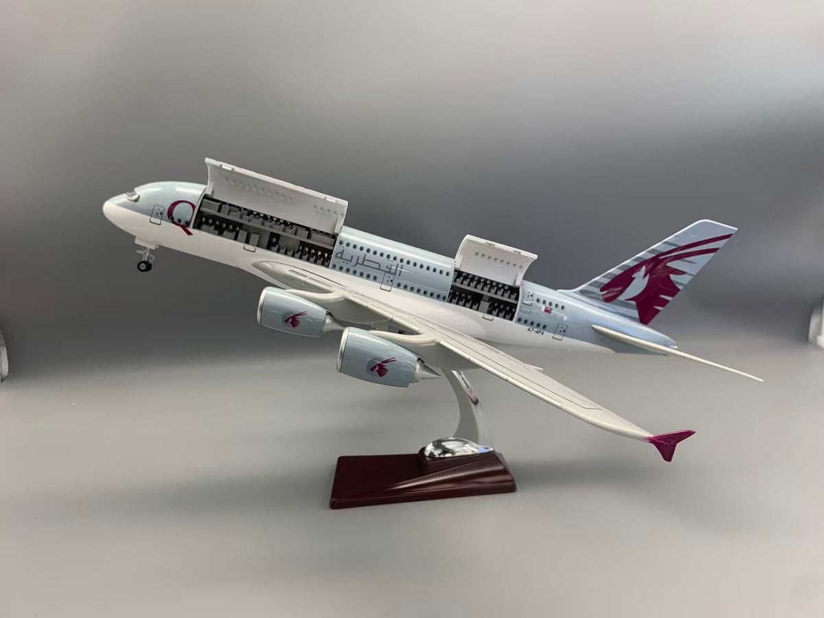 RBF 1:160 A380 QATAR CUTAWAY MODEL A110-2