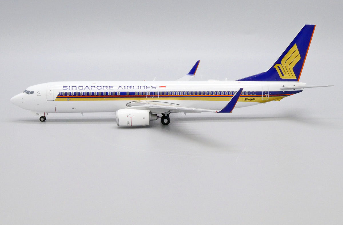 RBF JC 1:200 SINGAPORE 737-800 9V-MGA EW2738015
