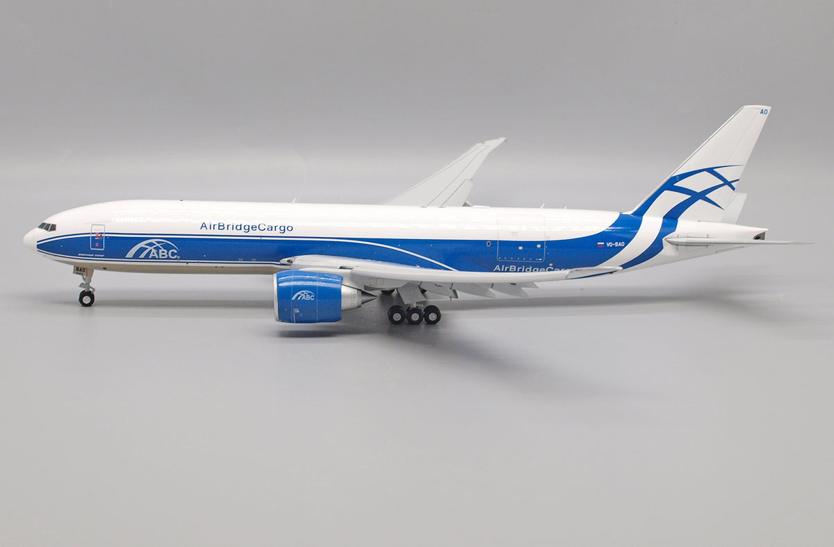 RBF JC 1:200 Bridge CARGO 777-200LRF VQ-BAQ XX20054A