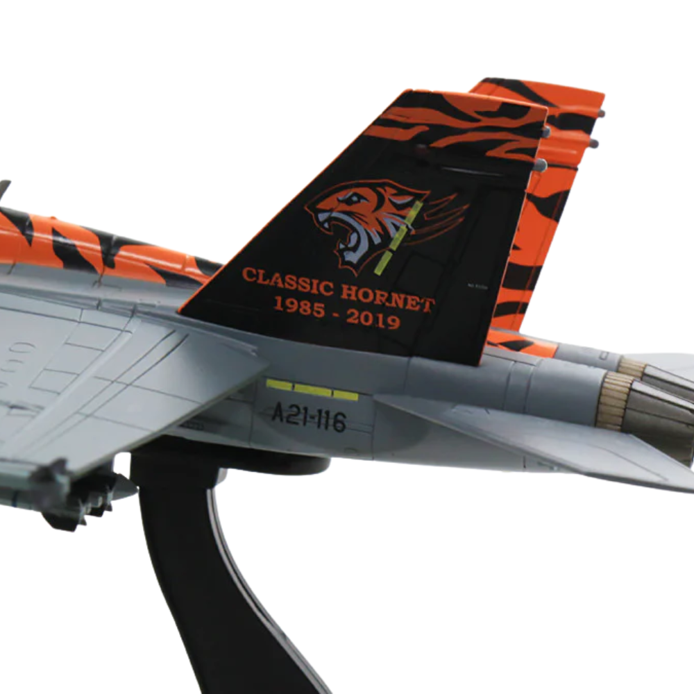 RBF HM 1:72 F/A-18B RAAF HA3545