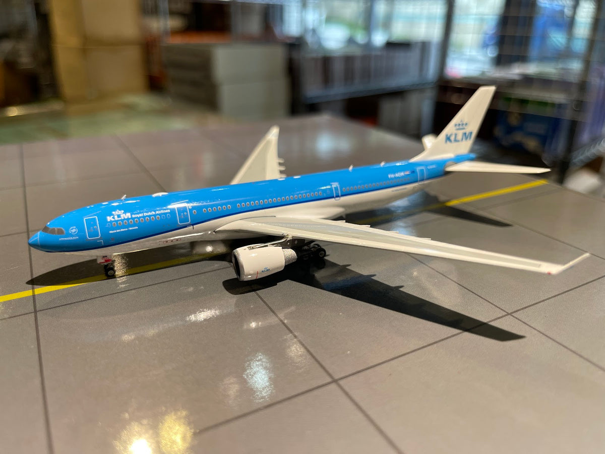 RBF PHOENIX 1:400 A330-200 KLM -AOM PH11528