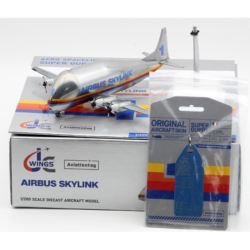 RBF JC 1:200 Aero-Spacelines 377SGT Super G LH2298